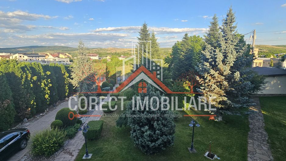 Casă premium D+P+E cu anexe si teren generos - Poză 36