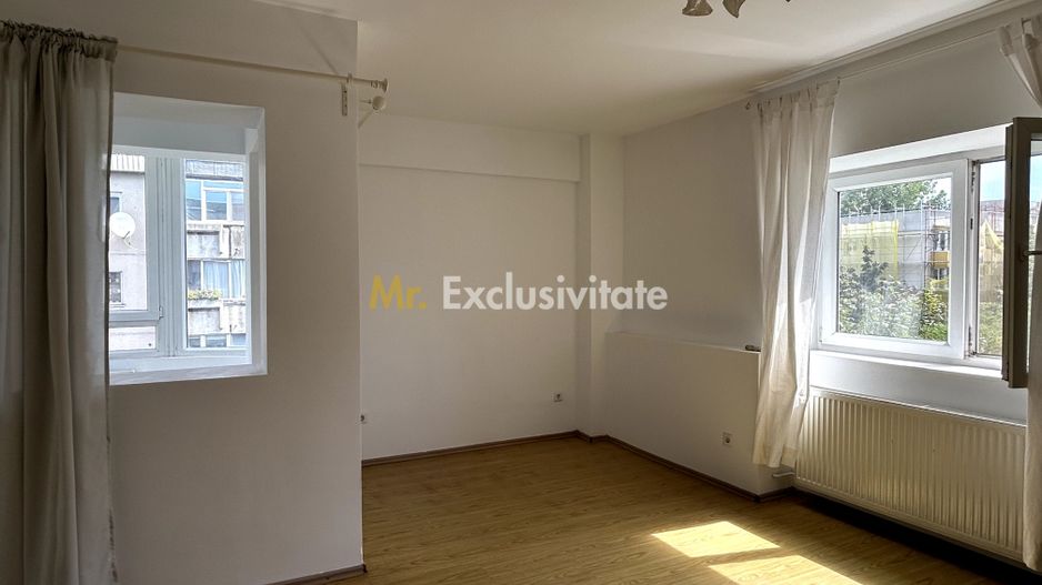 Garsoniera spatioasa de inchiriat, cu boiler in Tei - Poză 8