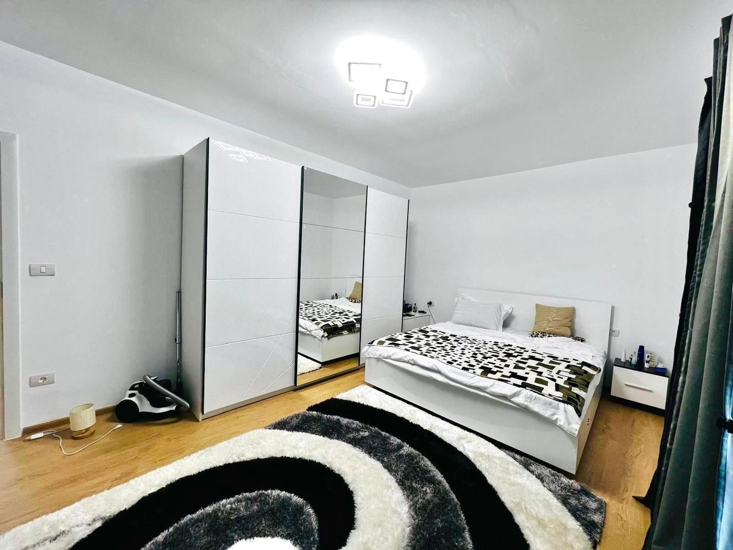 Super pret - Apartament cu 3 camere -  complet mobilat - Giroc - Poză 3