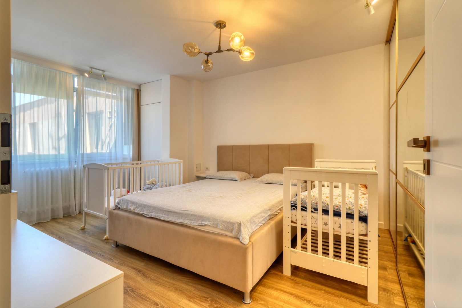 3 camere premium | Renovare integrală | Parc superb lângă bloc- - Poză 19