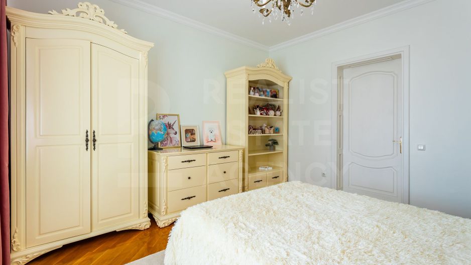 Vânzare casă de lux, 700 mp + 22 ari, situată în Tohatin - Poză 59