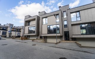 Vânzare, townhouse, Poiana Pinului, strada Păşunilor, Botanica - Poză 1