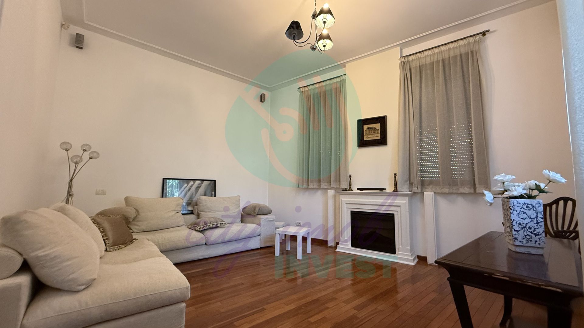 Vilă interbelică de închiriat | Curte 280 mp | Cartierul Armenesc - Poză 2