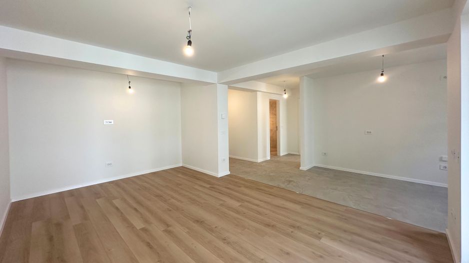 Apartament de lux 2 camere nelocuit Zona Coresi Kasper - Poză 8
