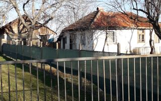 2 corpuri de casa 125 mp construiti + 1587 mp teten intravilan ! - Poză 2