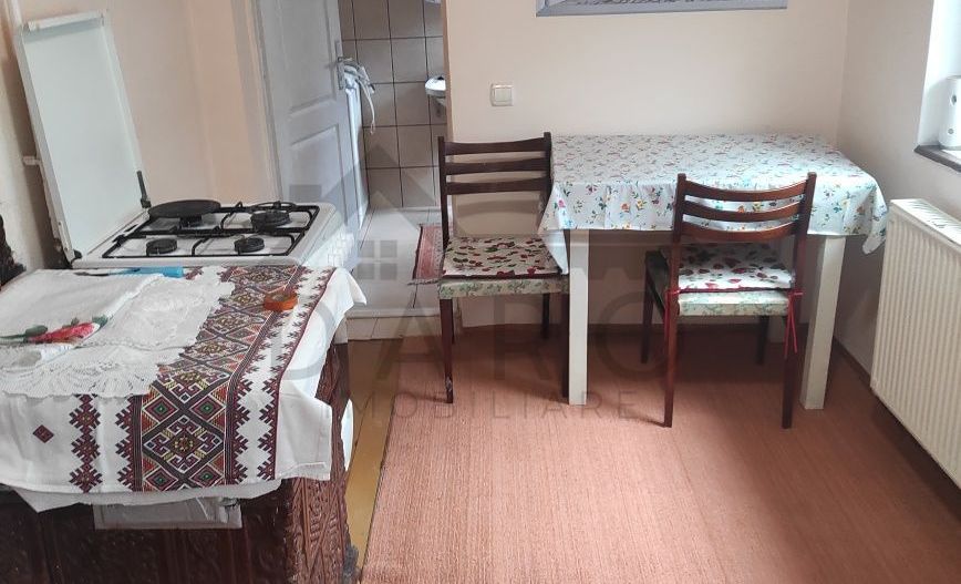 De inchiriat apartament la casa - Poză 3