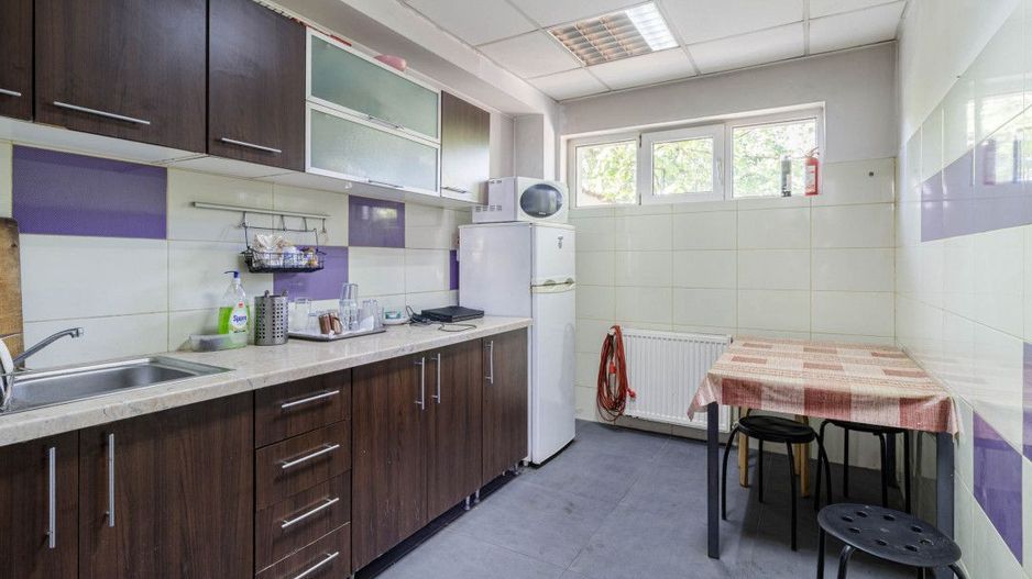 Clădire modernă, versatilă, cu terasă panoramică – locuință sau business - Poză 21
