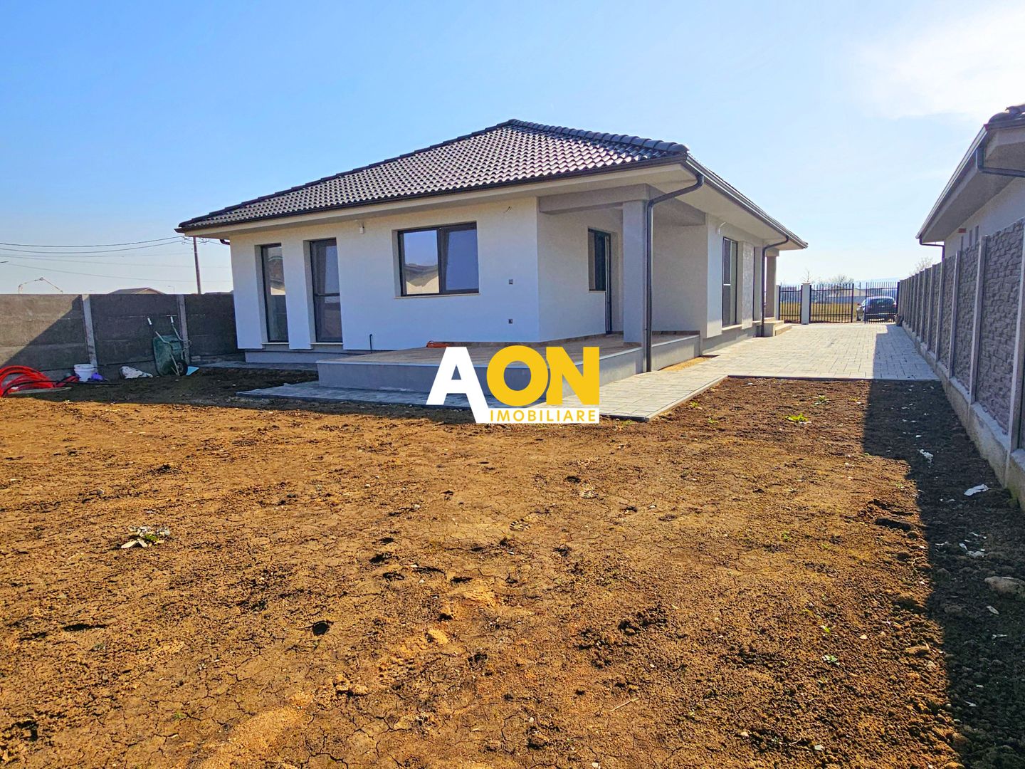 Casă 4 Camere, semifinisata, 116 mp utili, Teren 581 mp,  Micesti - Poză 2