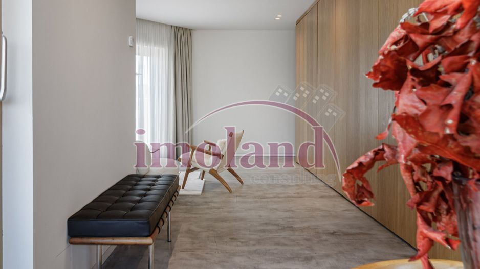 Unique Penthouse with 2 terraces and parking - Central Bucharest - Poză 9