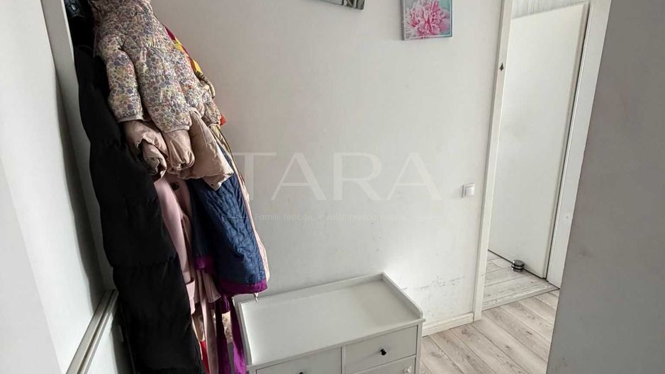 Apartament modern cu terasă generoasă și parcare subterană. - Poză 5