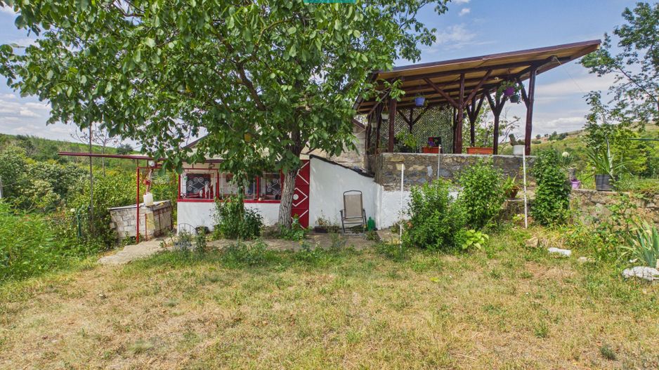 Căsuță de vacanță cu panoramă de vis în Covăsânț - Poză 2