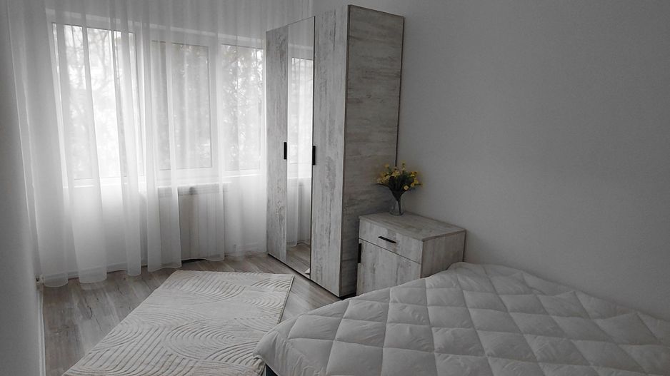 🏡  Apartament 3 camere – Micro 16,  etaj 2, (în spate la Siret) - Poză 15