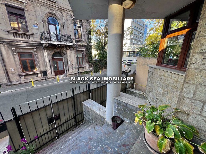 Ocazie unica de investitie in zona Ultracentrala l Vila 7 camere P+1+M - Poză 2