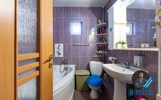 Apartament cu 3 camere decomandat,  Mioriței - Poză 21