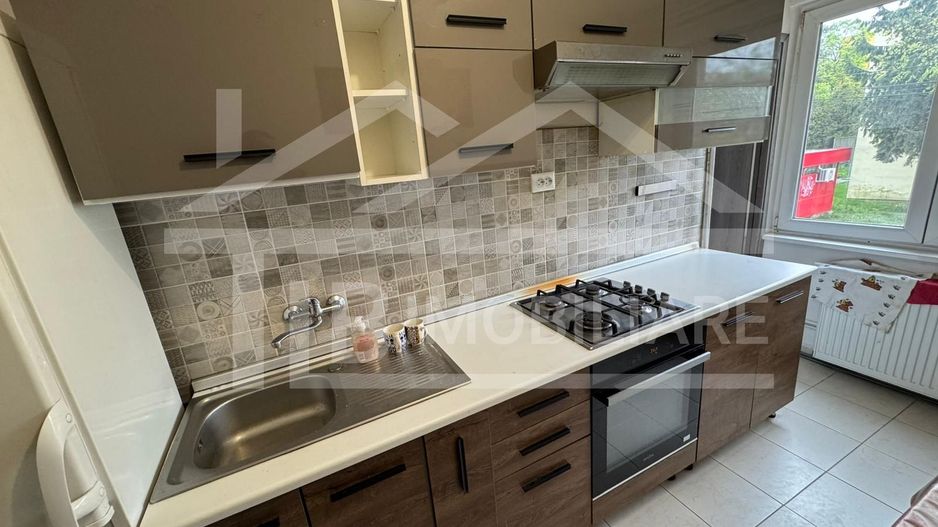 Apartament cu 3 camere, decomandat, 84mp, Zona Poli 2 - Poză 5