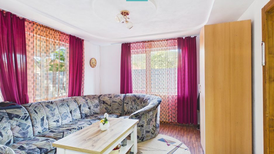 Casă în Șiria zona centrală - Poză 7