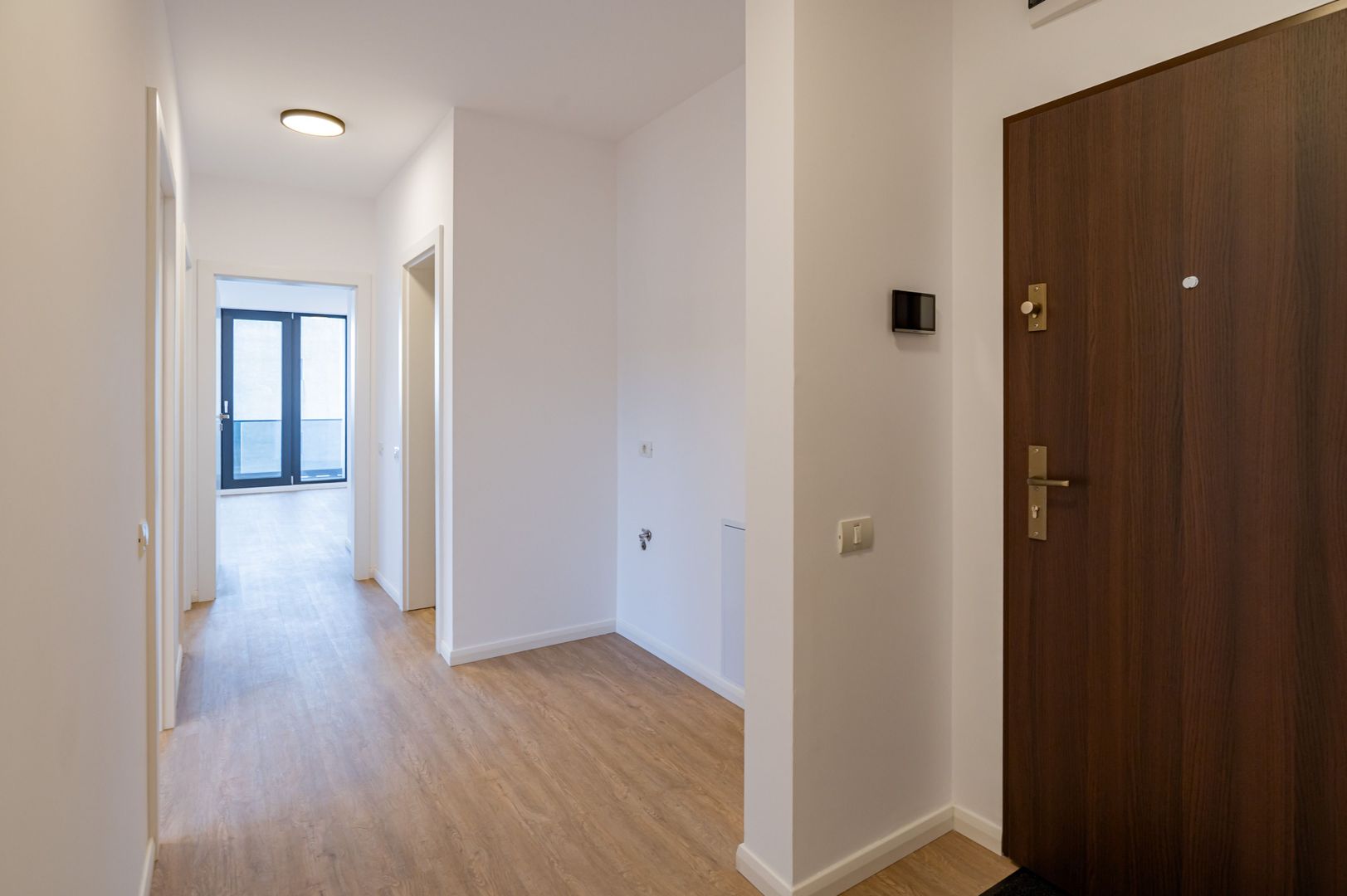Birouri în clădire nouă | Parcare + boxă incluse | Șos. Mangaliei 135 - Poză 10