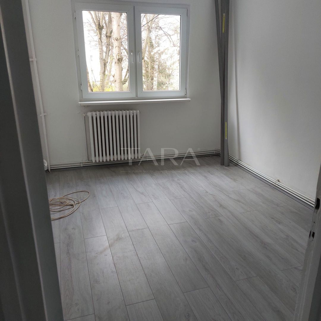 Apartament 2 camere Mănăștur, etaj 1, renovare începută, ideal investi - Poză 4