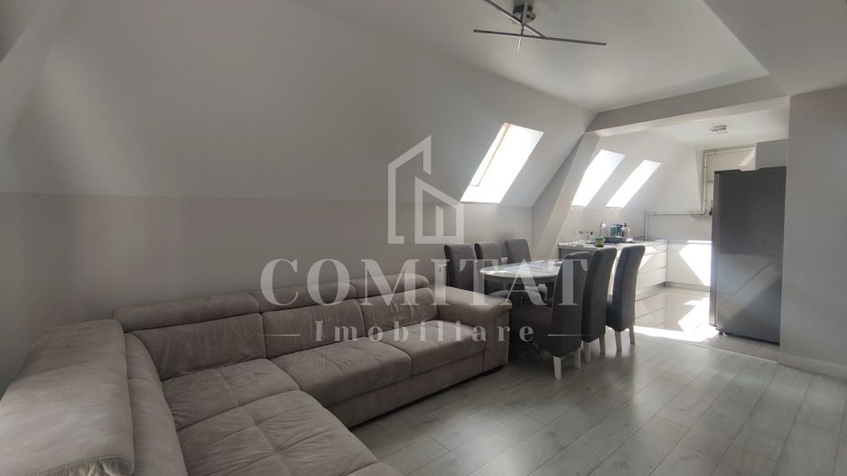 Apartament la vilă cu 4 camere decomandate | Cartierul Zorilor - Poză 1