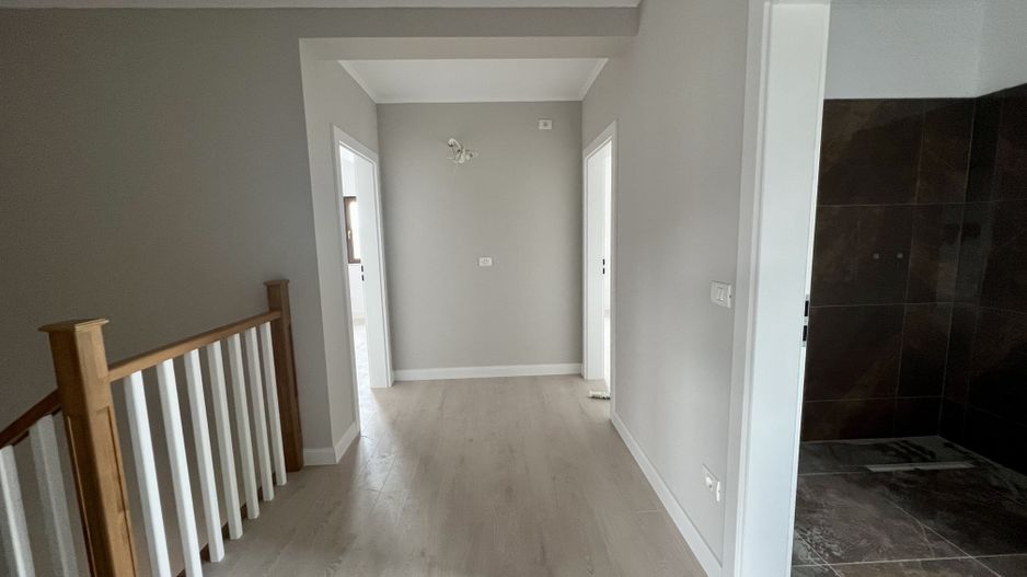 DUPLEX SPATIOS - Poză 10