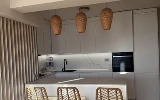 Apartament de lux cu terasă și priveliște - Poză 1