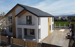 Casă individuală de vânzare – Sânpetru, zona Dealul Lempeș - Poză 1