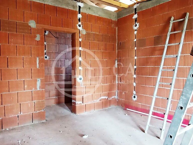 Casa de vanzare cu 4 camere in zona Santandrei, Oradea - Poză 12