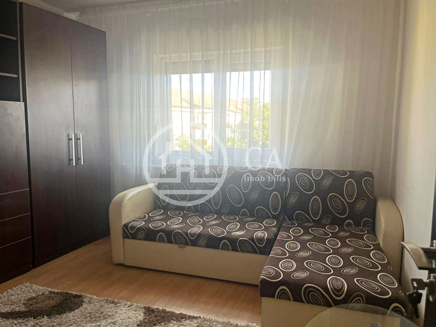 Apartament cu 3 camere de inchiriat in zona Rogerius, Oradea - Poză 2