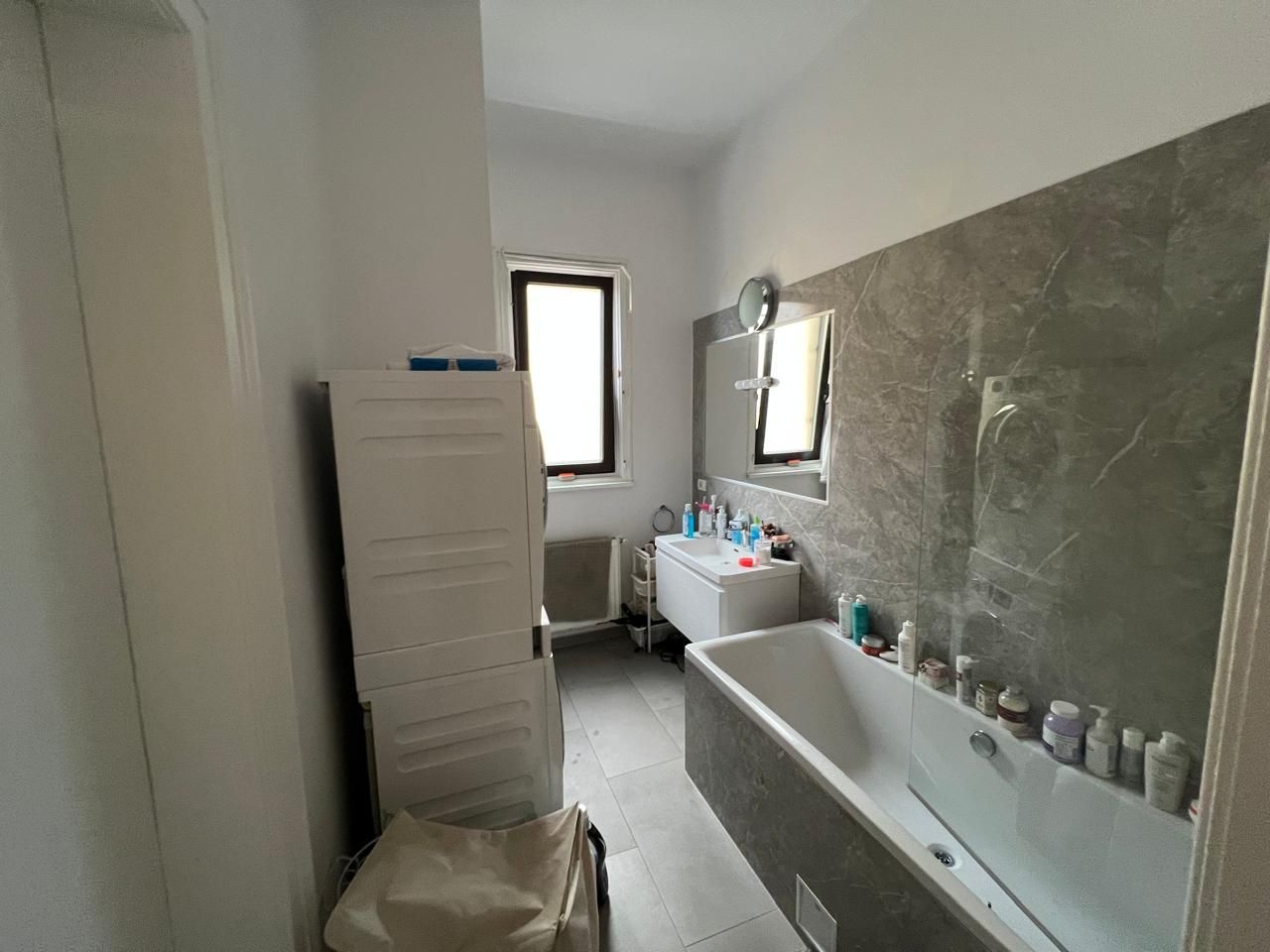 MEDICINA - CENTRAL- ETAJ 1 - 4 cam - 3 bai - centrala proprie - Poză 7