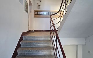 Str Lunga apartament pretabil birou/cabinet , parter stradal - Poză 11