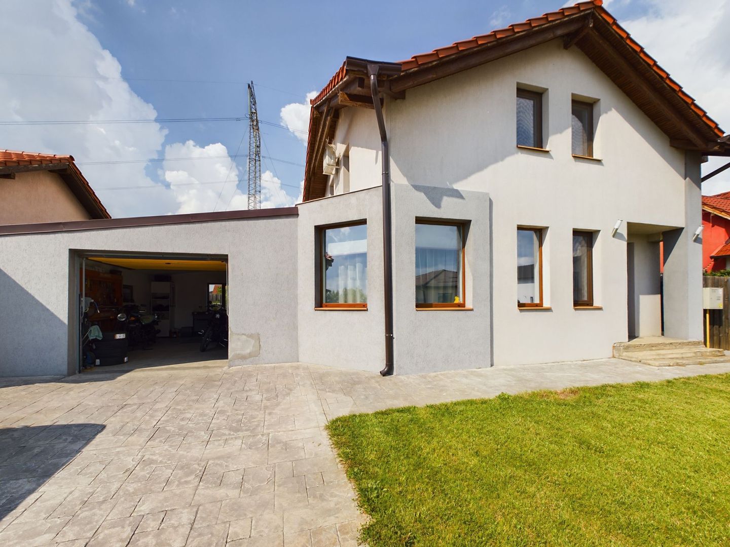 Casă la cheie în cartierul Westfield - Poză 2