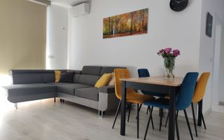 Apartament cu 3 camere, 2 bai si loc de parcare - Poză 1
