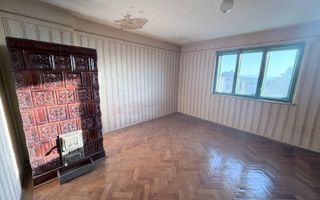 Apartament spațios  la casa- preț atractiv/COVASNA - Poză 2