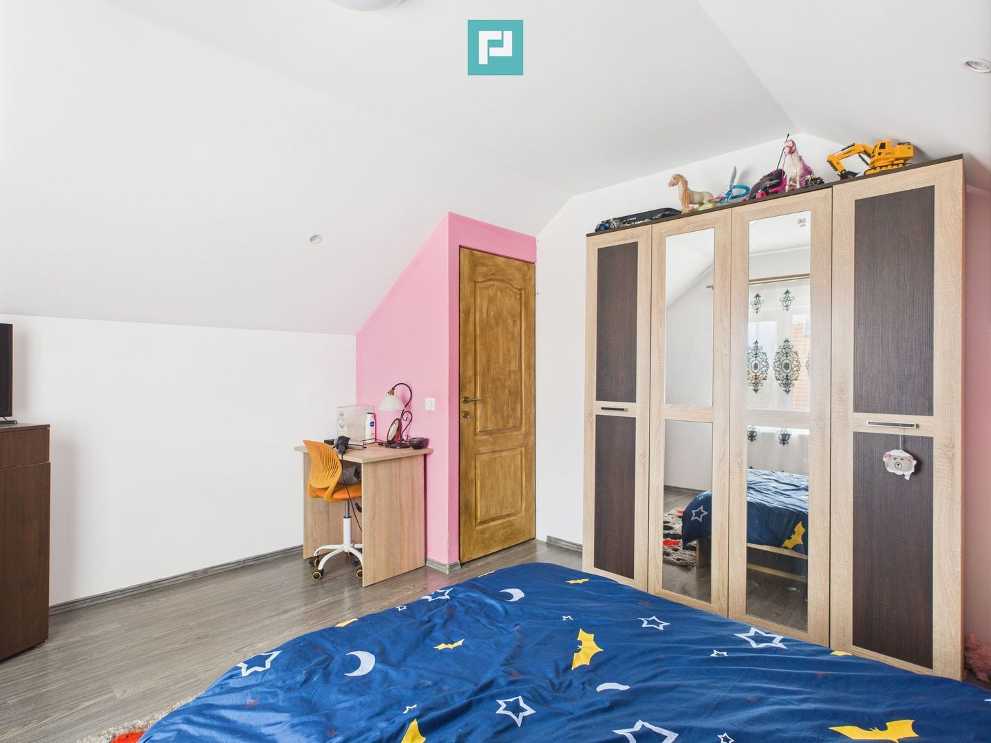 Casă spațioasă cu grădină în Topolovățu Mare - Poză 15