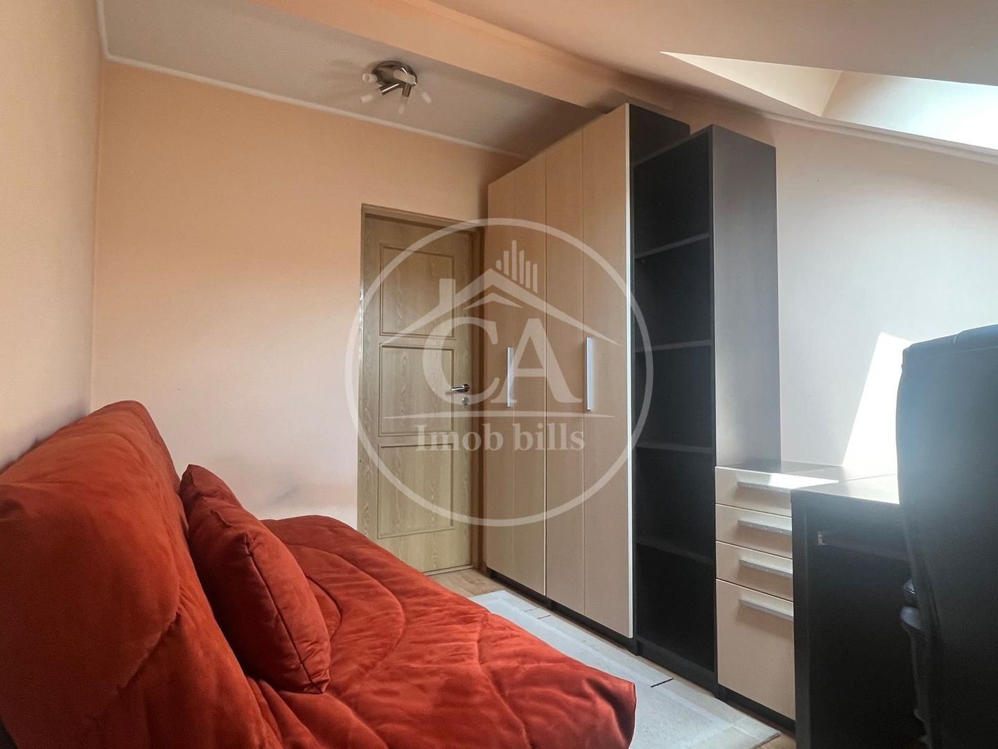 Casă de închiriat cu 3 camere in zona Centrală, Oradea - Poză 10