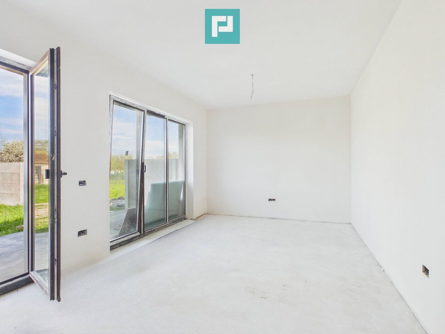 Duplex luminos 101 mp utili, teren 350mp în Covaci - Poză 15