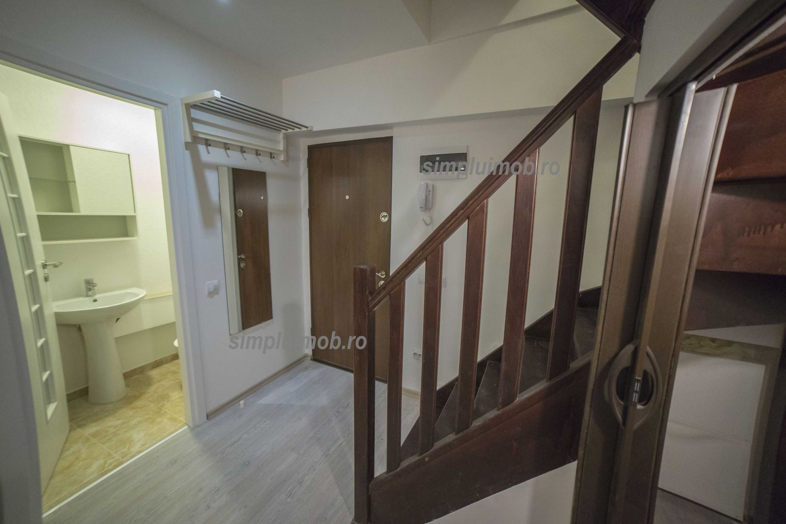 Dristor-Duplex 63mp mansardat et.5 si 6 cu lift - Poză 4
