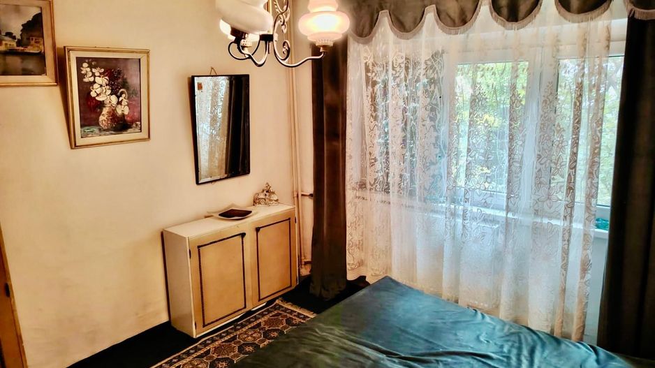 DE VÂNZARE- 2 camere decomandat - etajul 1/4 - Timpuri Noi - Poză 2