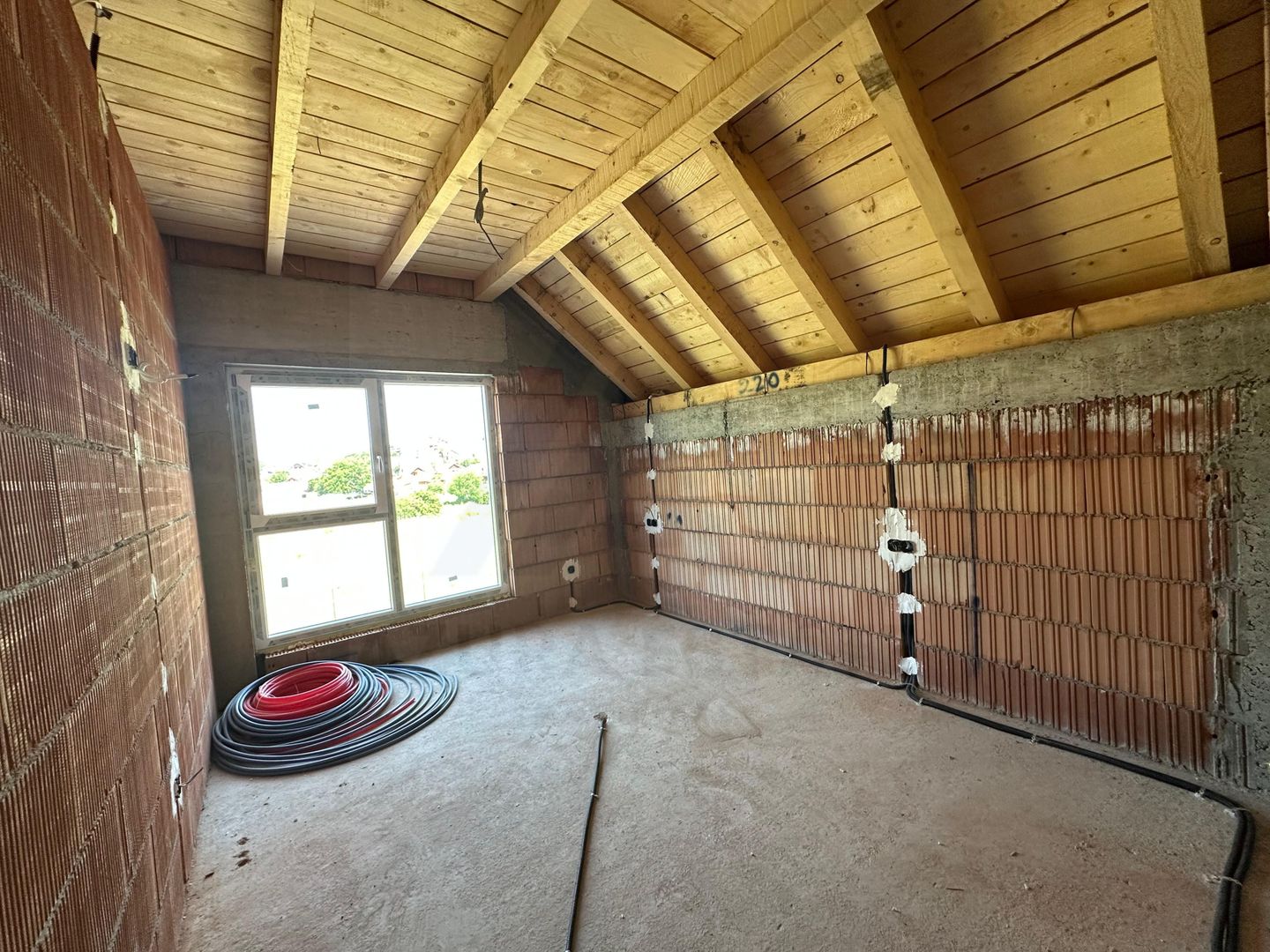 Casă tip duplex curte 350 mp 120 mp utili terasa 22 mp Sura Mare - Poză 11