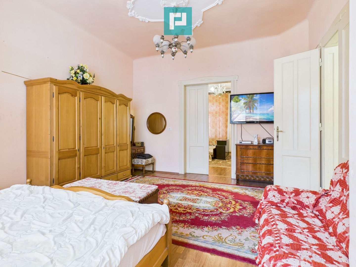 CONAC IMPRESIONANT ÎN GHIOROC - Poză 13