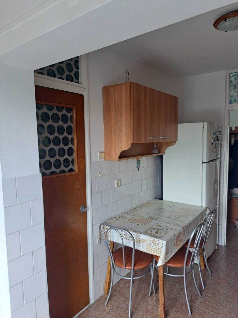 Vand Apartament 2 camere in Scriitorilor - Poză 3