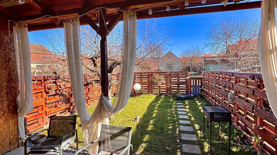 Casa premium 3 camere curte privata 120 mp utili parcare Gusterita - Poză 1
