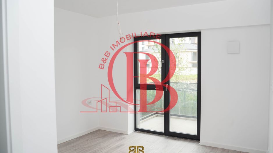 3 camere 2 bai pompa caldura panouri solare - Poză 14