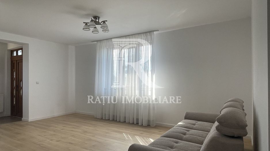 Casă de închiriat | Dublu front stradal | Iosia | Oradea - Poză 1