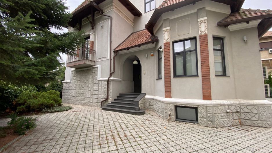 Spatiu de birouri zona CENTRALA - Poză 1