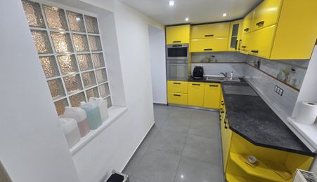 Casa singur in curte 4 camere 650 teren Piata Cluj