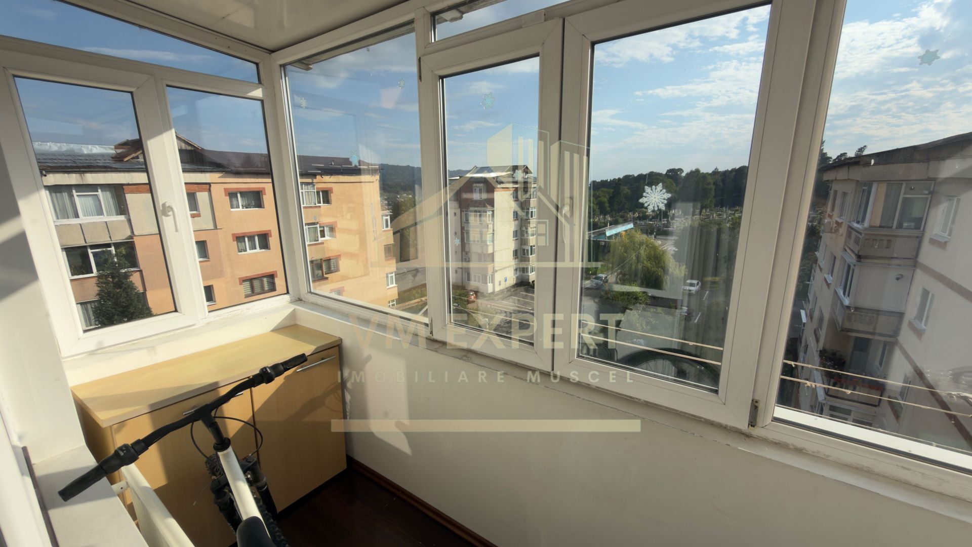 APARTAMENT 3 CAMERE DECOMANDAT ETAJ 4 GRUI CAMPULUNG - Poză 18