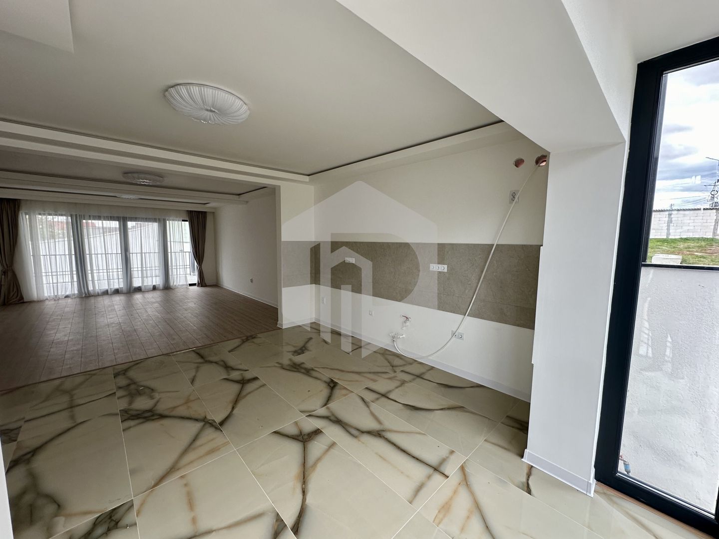 Cristian | Duplex |118mpu+ Mansarda amenajata | La Cheie| 158mp Teren - Poză 12