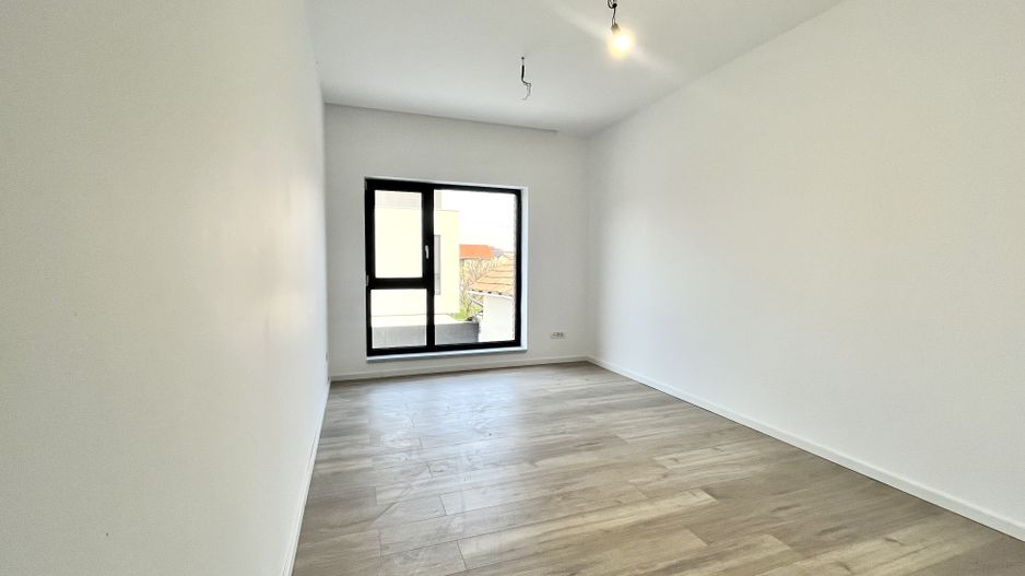 Casa individuala - 149 mp util - terasa rooftop cu jacuzzi de 32 mp - Poză 14