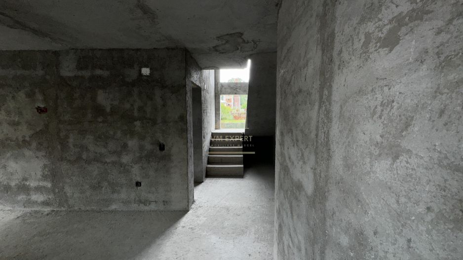 VILA 5 CAMERE, ZONA ULTRA CENTRALA, CAMPULUNG MUSCEL, TEREN 500 MP - Poză 29